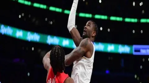 阿根廷1-0巴拉圭美洲杯A組第3轮：戈麦斯独取头筹，梅西越位进球被判无效