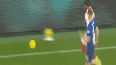 热议度高达50，流言榜记者分析：詹姆斯有望入选最佳一阵